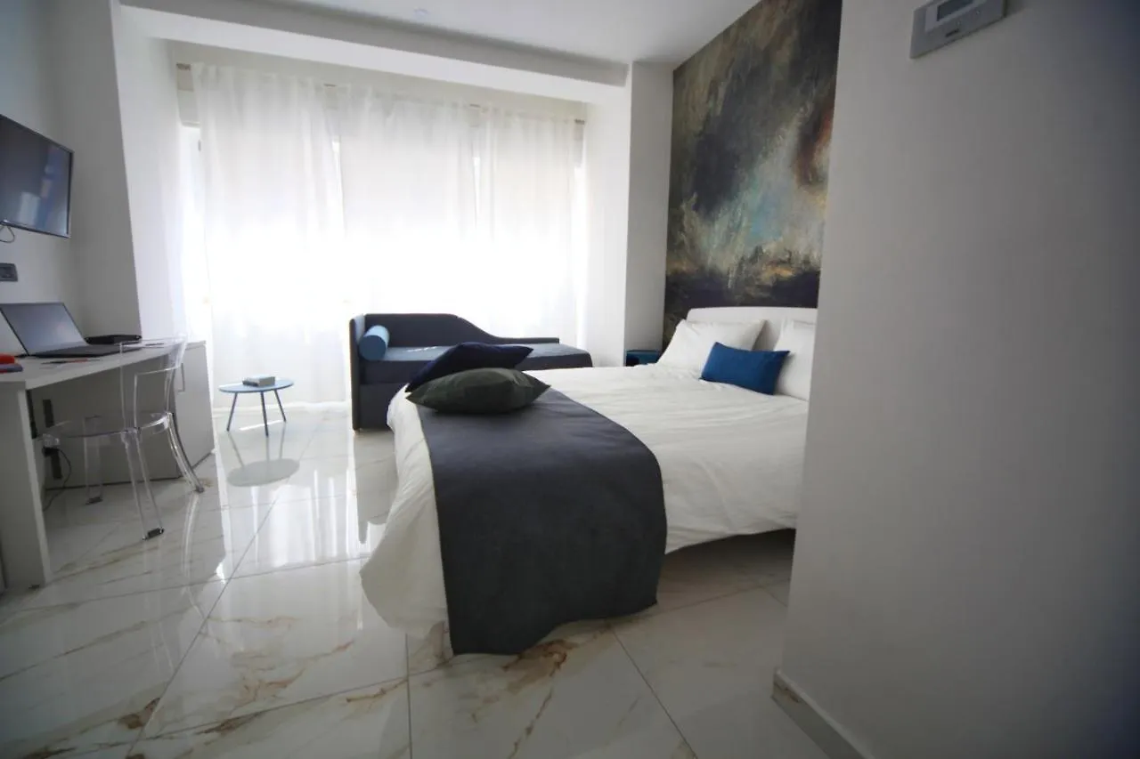 Be-Coloured Hotel Napels