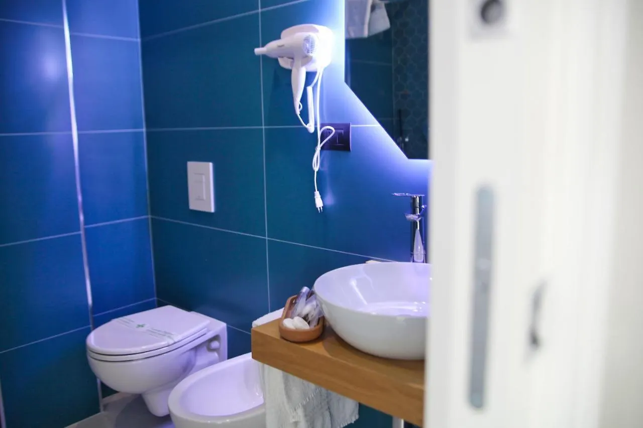 Be-Coloured Hotel Napels