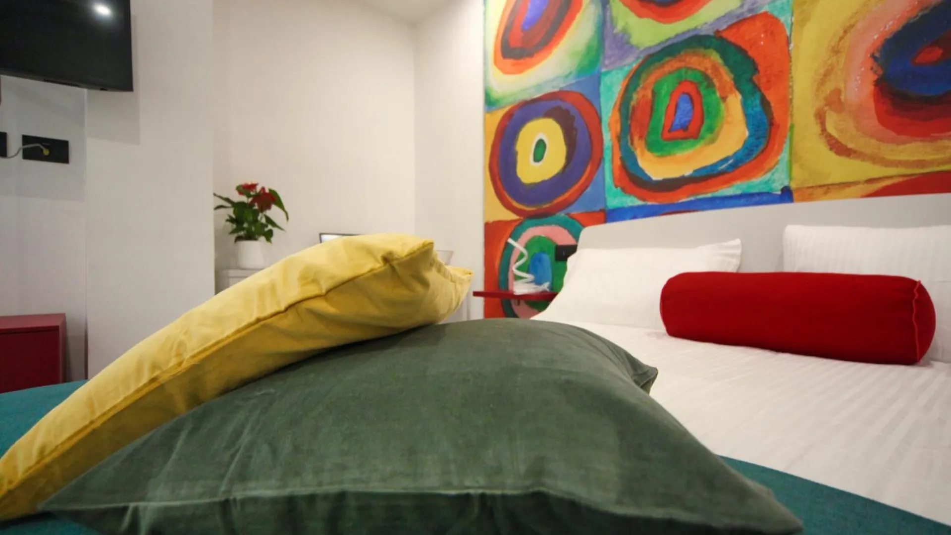 Be-Coloured Hotel Napels 0*,  Italië